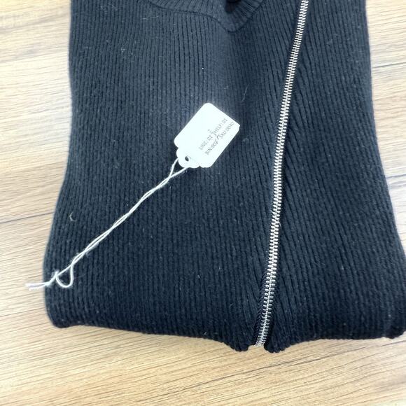 Chicwish black knit sweater with twist in center size S - Picture 5 of 8